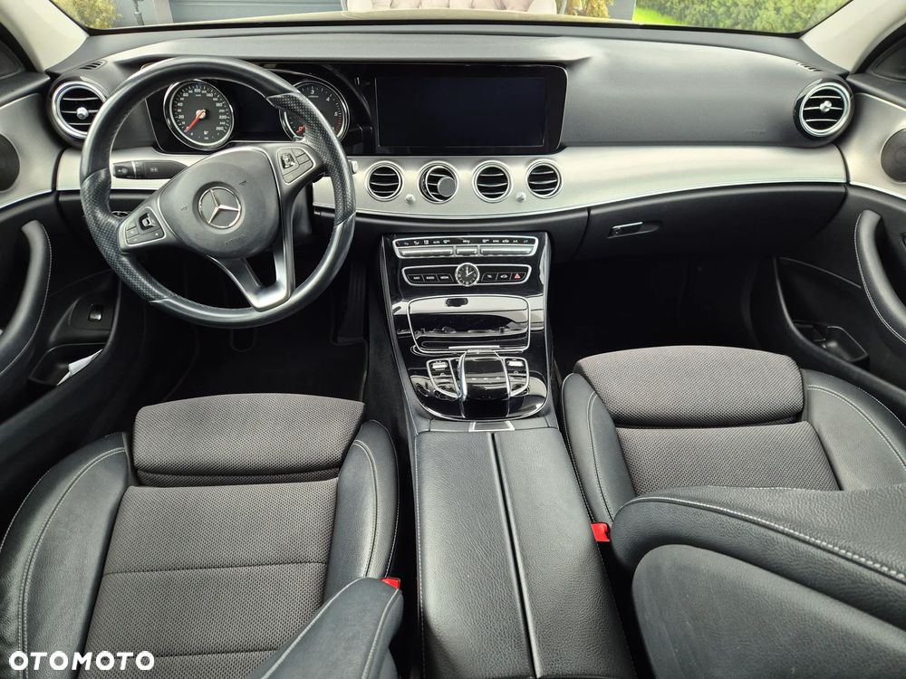 Mercedes-Benz Klasa E - 13