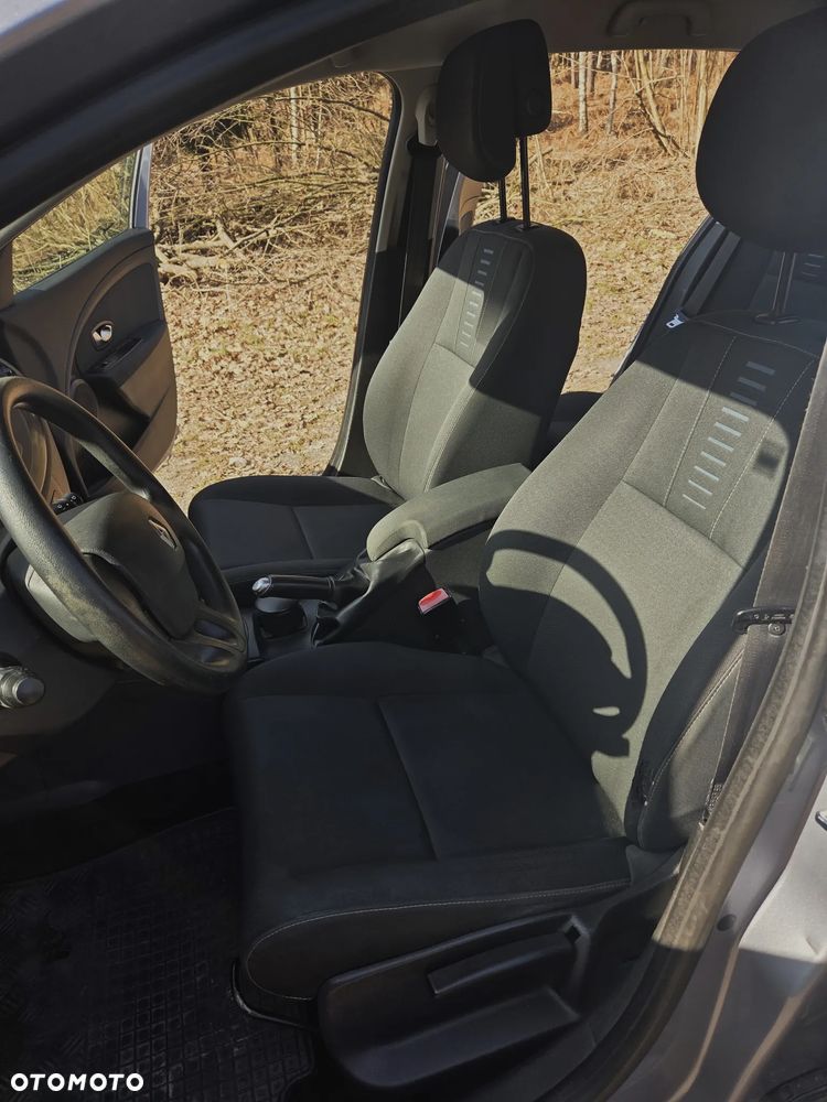 Renault Megane 1.6 16V Authentique - 8