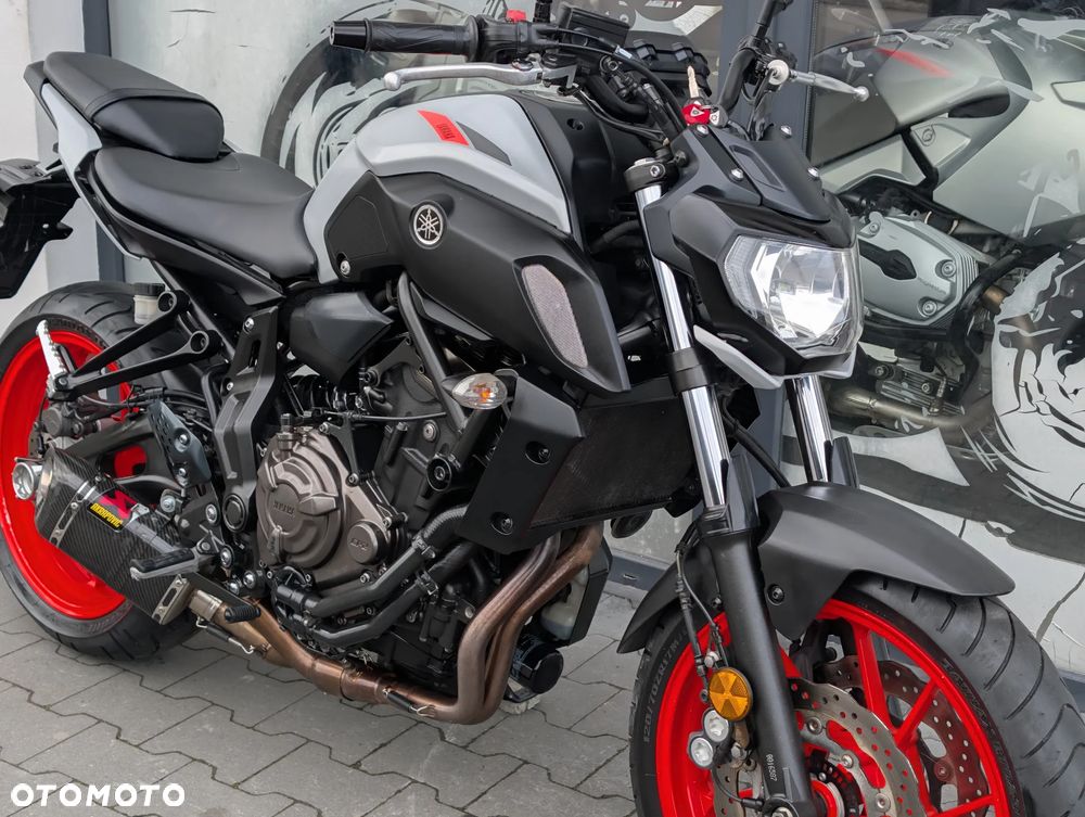 Yamaha MT - 7