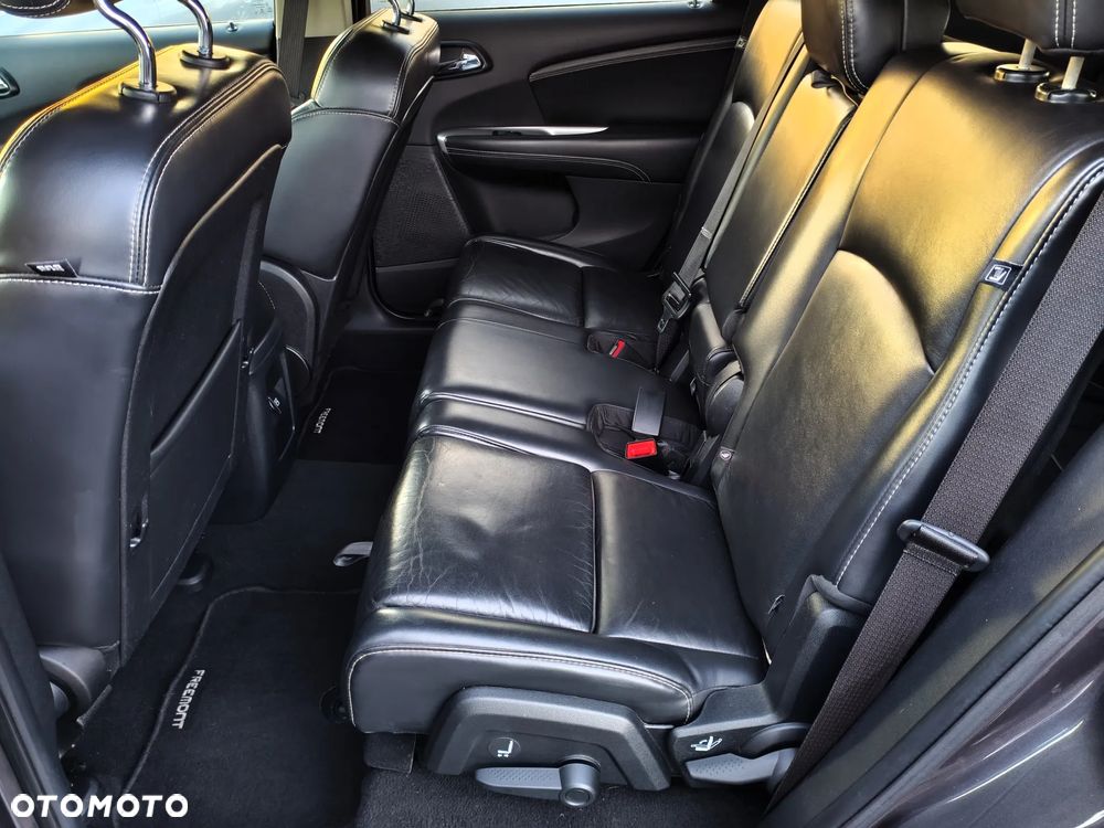 Fiat Freemont 2.0 Multijet Lounge AWD - 12