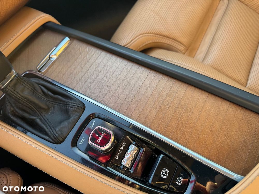 Volvo XC 90 D5 AWD Inscription 7os - 34