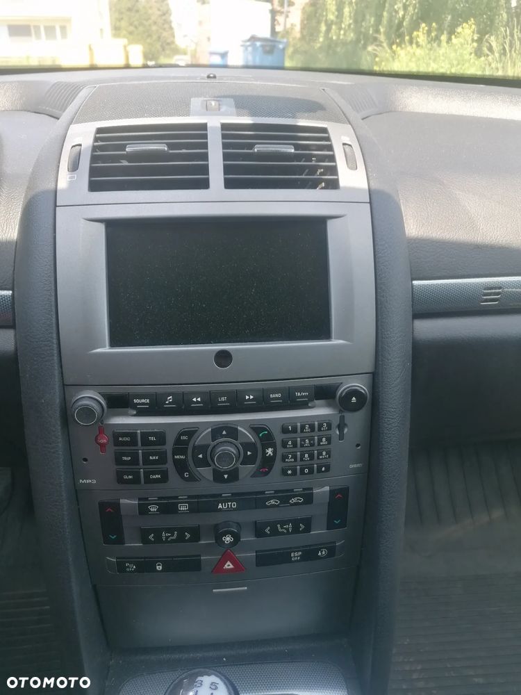 Peugeot 407 - 11