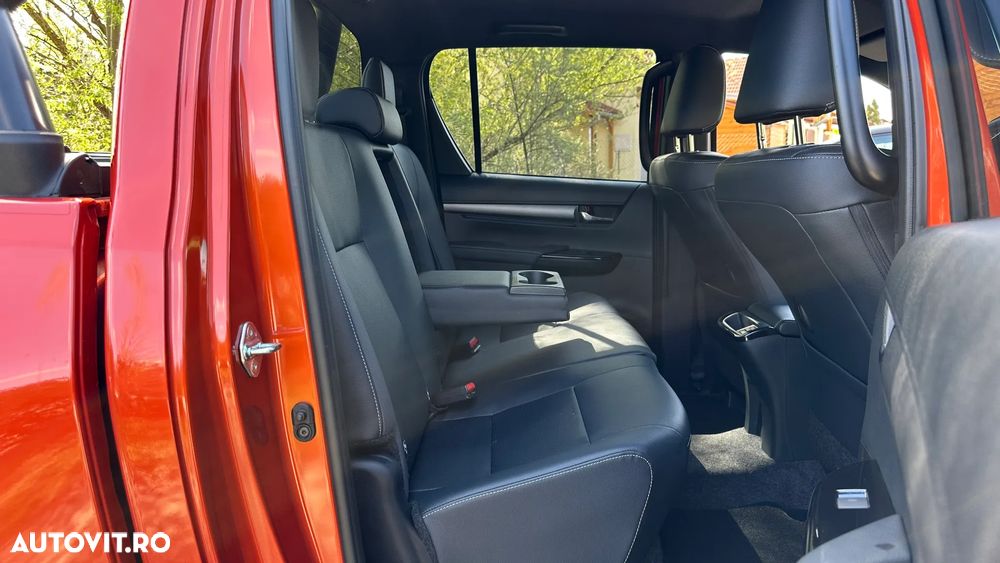 Toyota Hilux 2.8D 204CP 4x4 Double Cab AT MHEV Invincible Color Edition (3E5) - 22