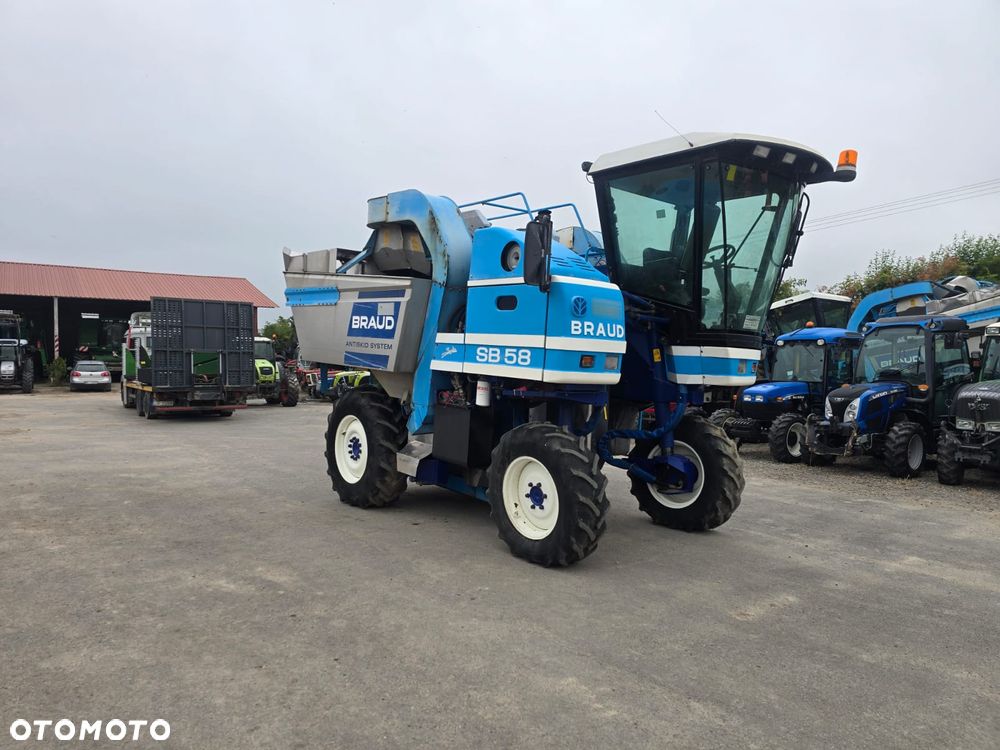 New Holland Braud 58 - 4