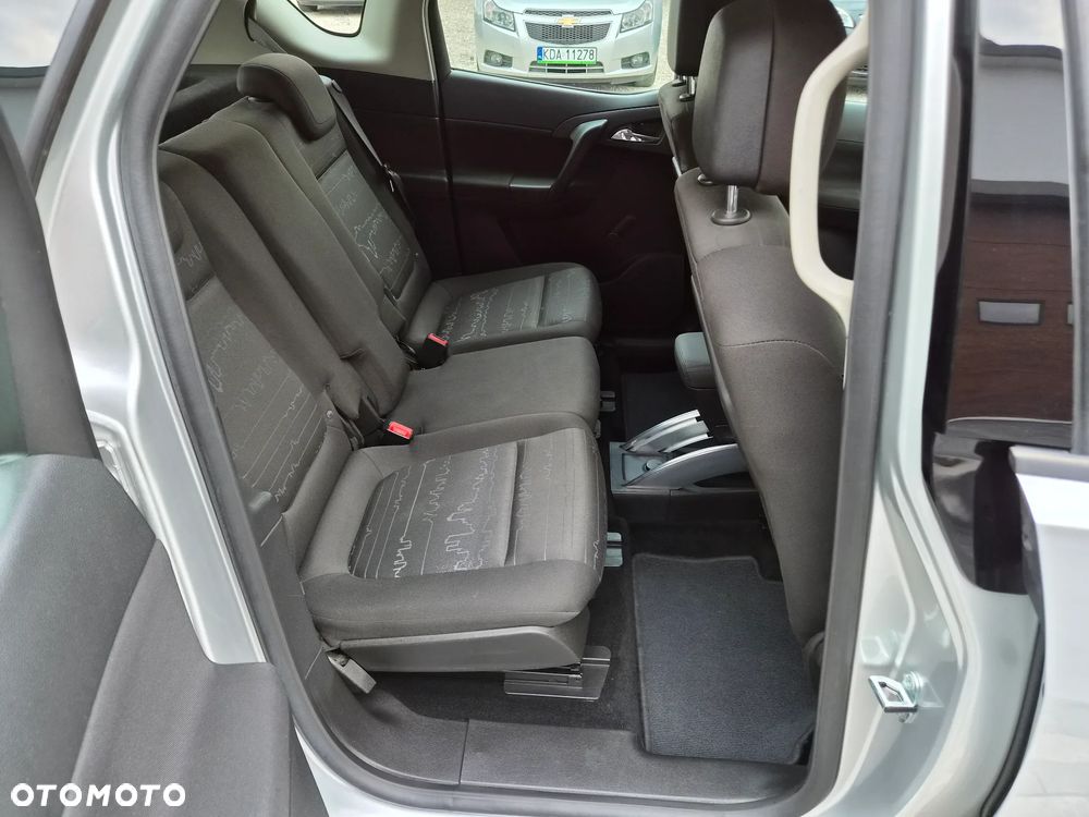 Opel Meriva - 21