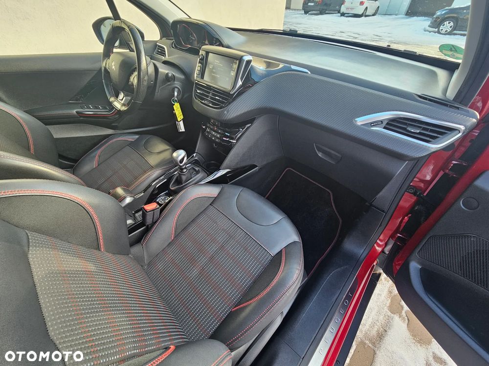 Peugeot 2008 BlueHDi FAP 120 STOP & START GT-Line Edition - 18