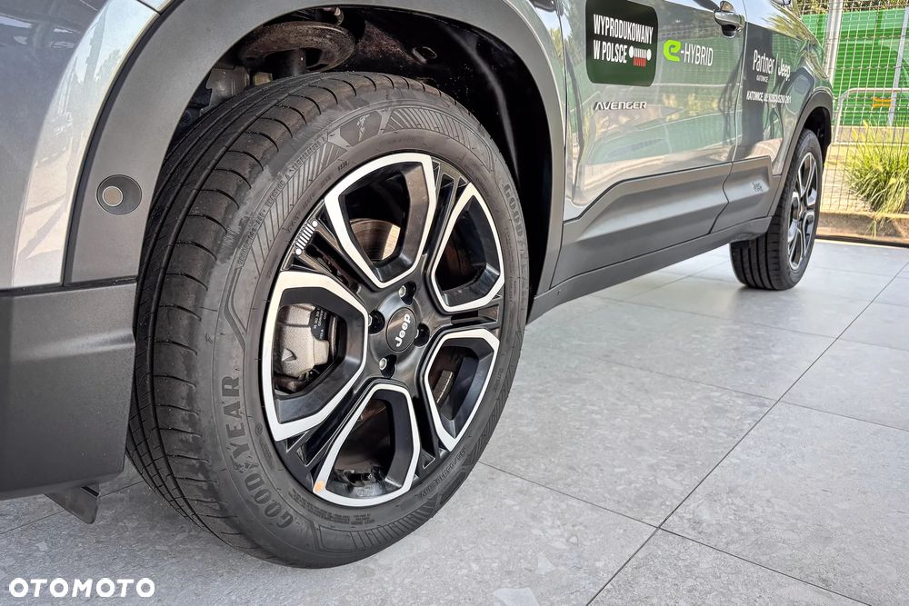 Jeep Avenger 1.2 T3 mHEV Summit FWD eDCT6 - 7