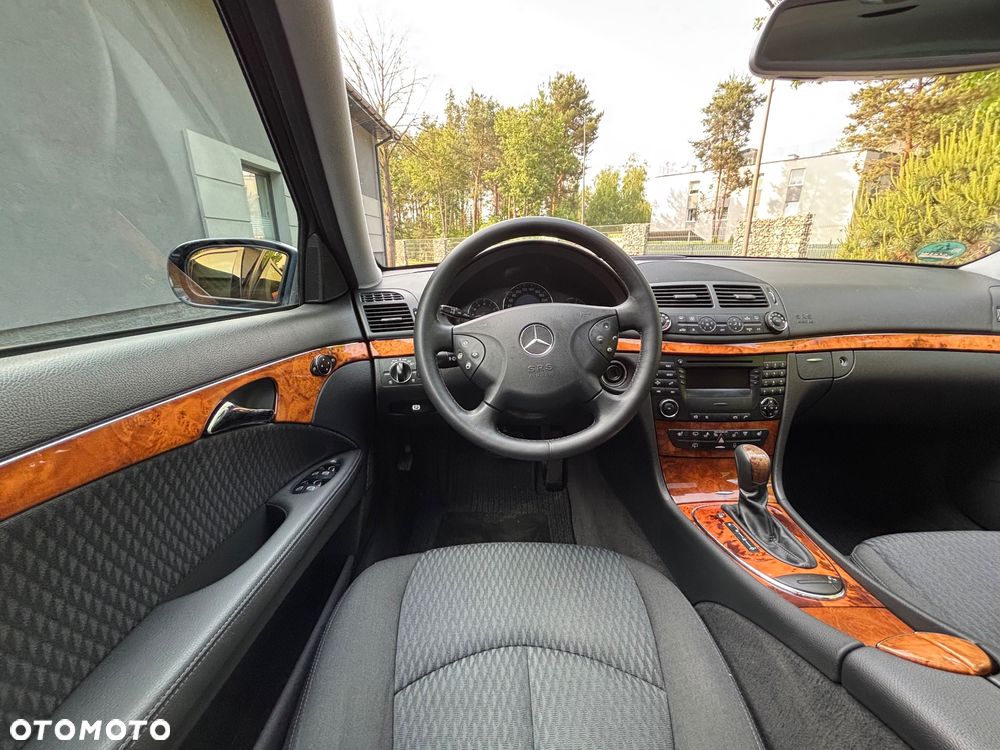 Mercedes-Benz Klasa E 200 T Kompressor Automatik Elegance - 16