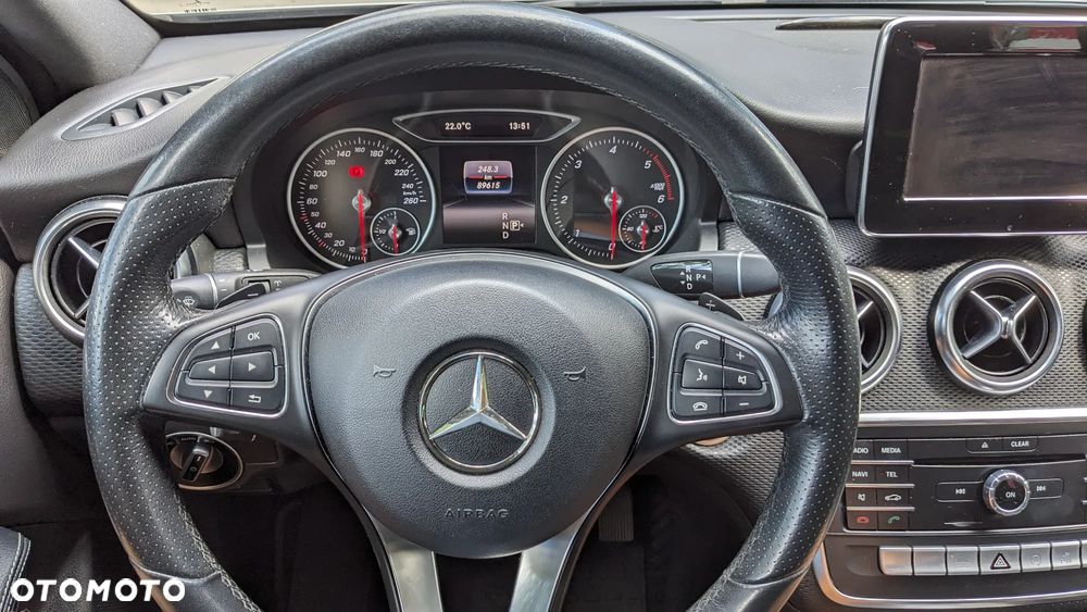 Mercedes-Benz Klasa A 180 CDI 7G-DCT AMG Line - 31