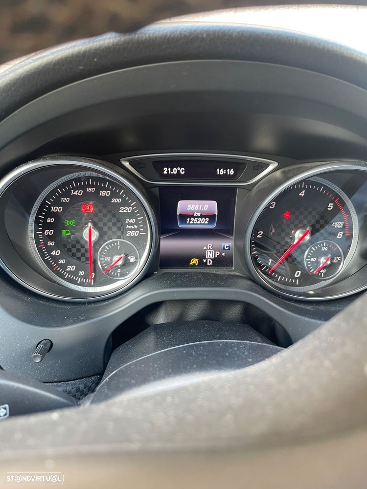 Mercedes-Benz A 180 d Urban Aut. - 10