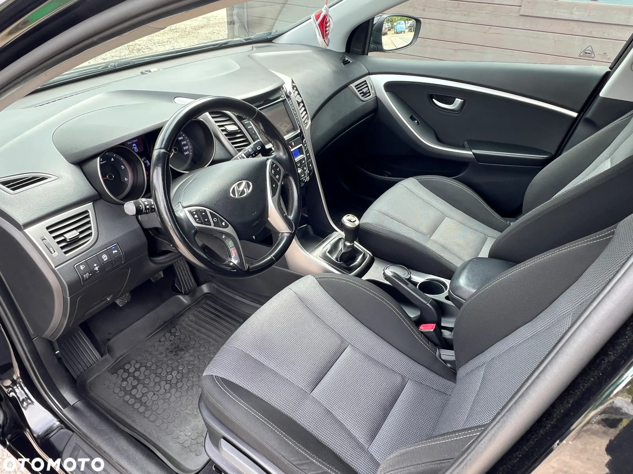 Hyundai i30 1.6 CRDi BlueDrive Classic + - 15