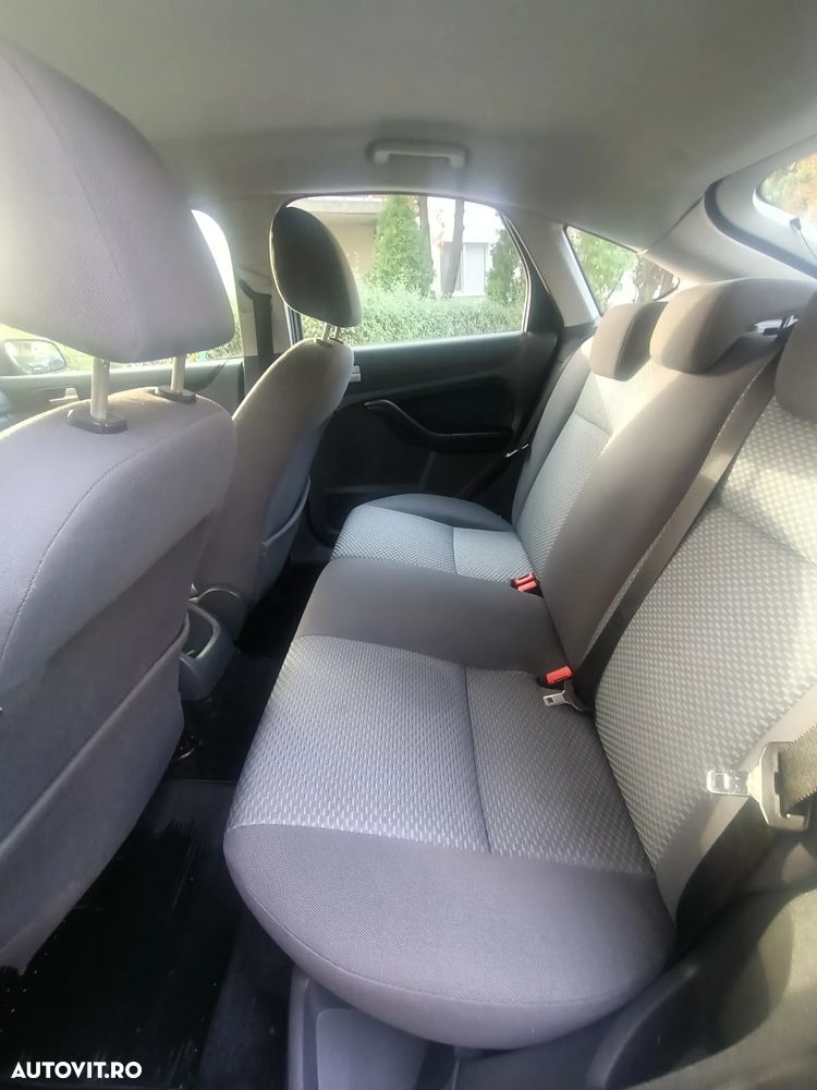 Ford Focus - 2