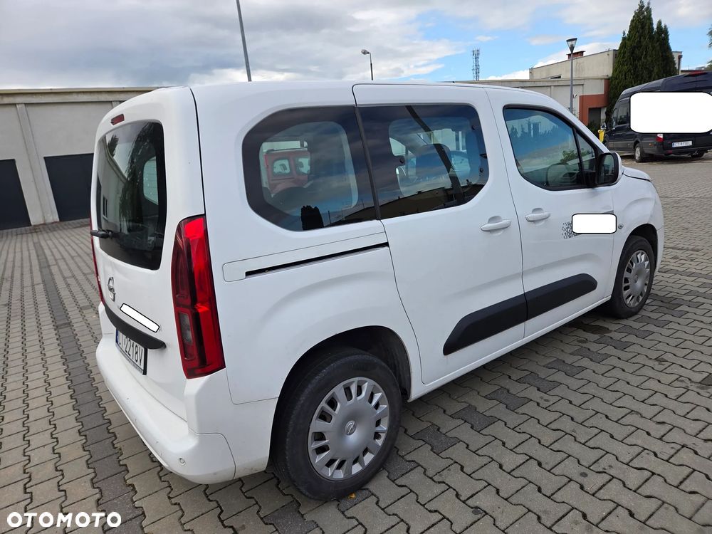 Opel Combo 1.2 Turbo Enjoy S&S - 3