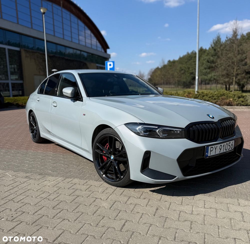 BMW Seria 3 330i M Sport - 1