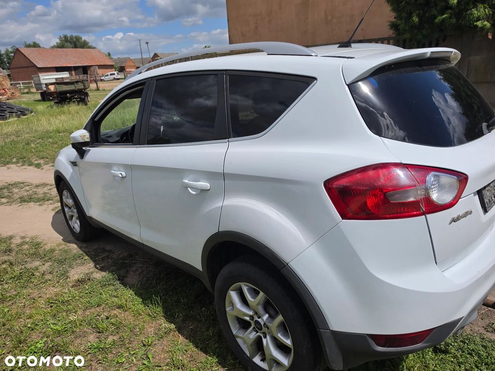 Ford Kuga 2.0 TDCi 2x4 Champions Edition - 6