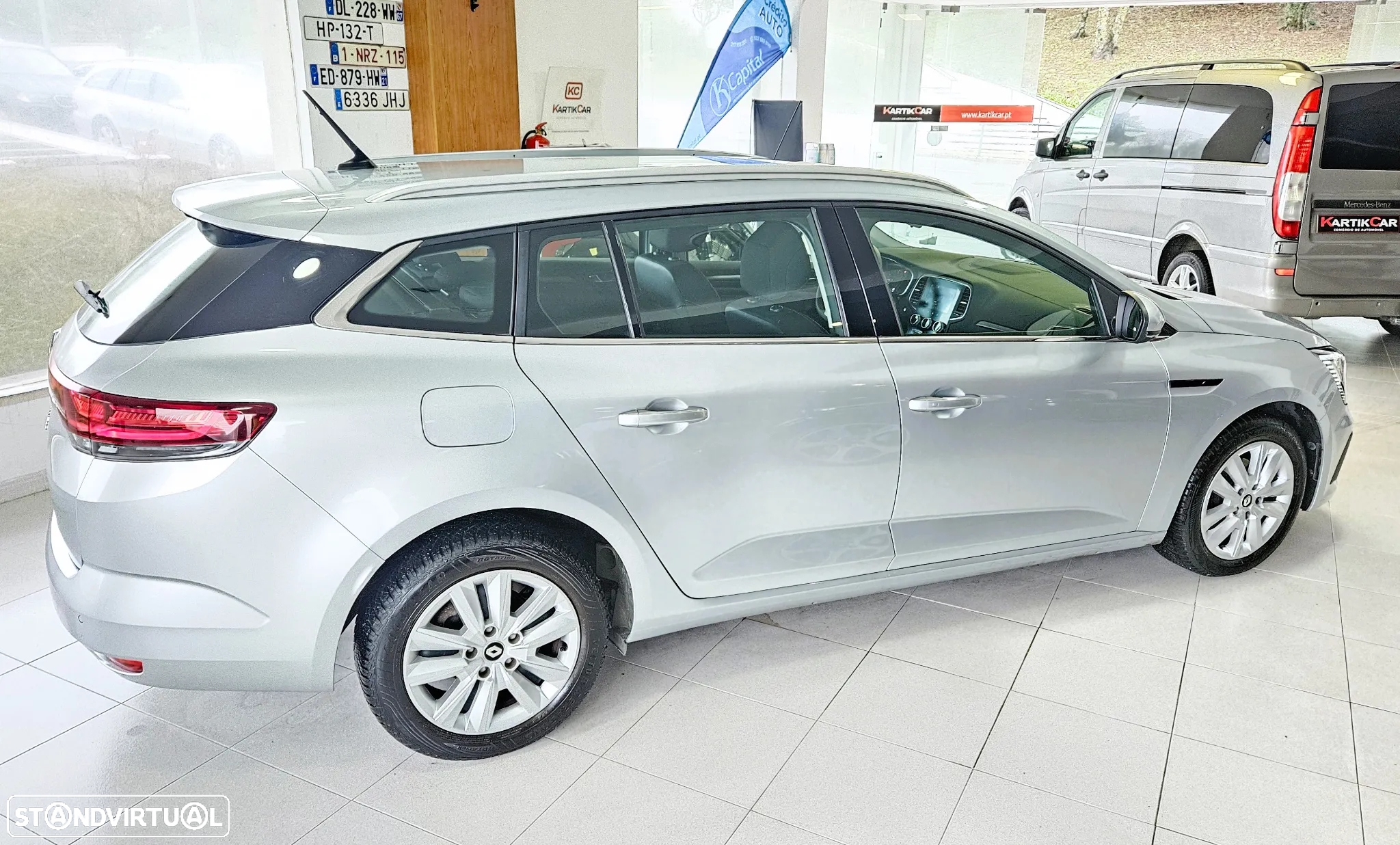 Renault Mégane Sport Tourer TCe 115 GPF ZEN - 11
