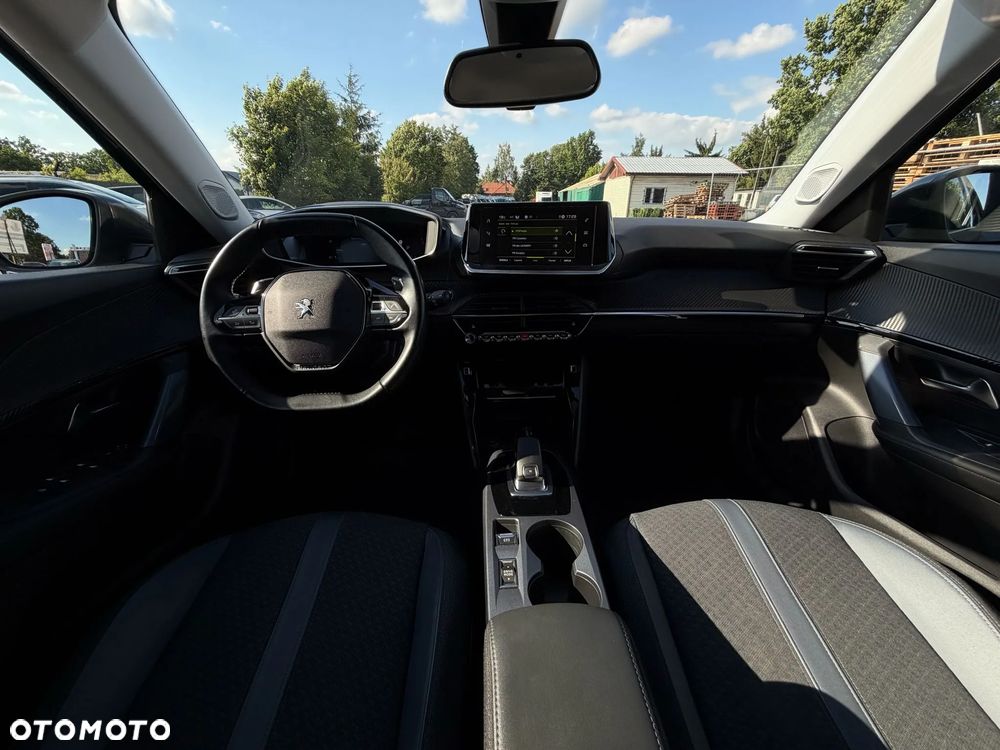 Peugeot 2008 1.5 BlueHDi Allure S&S EAT8 - 26