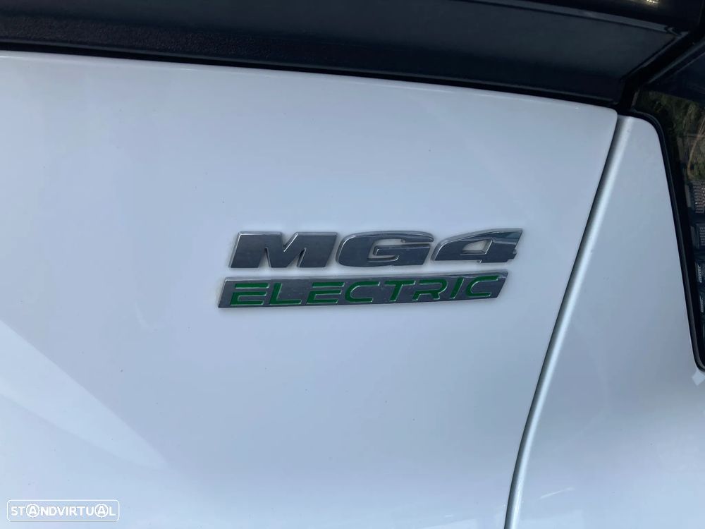 MG MG4 51 kWh Standard - 10