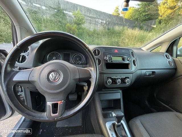 VW Golf Plus 1.6 TDi Confortline DSG - 14