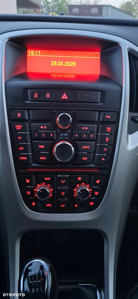 Opel Astra 1.4 Turbo 150 Jahre - 13