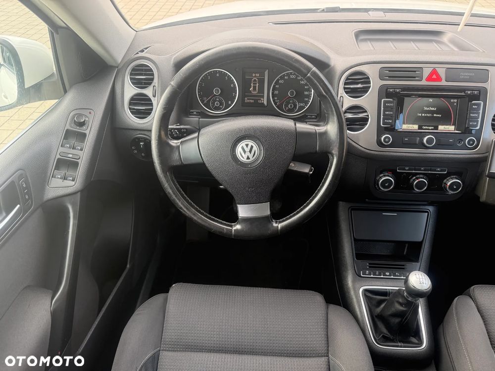 Volkswagen Tiguan - 15