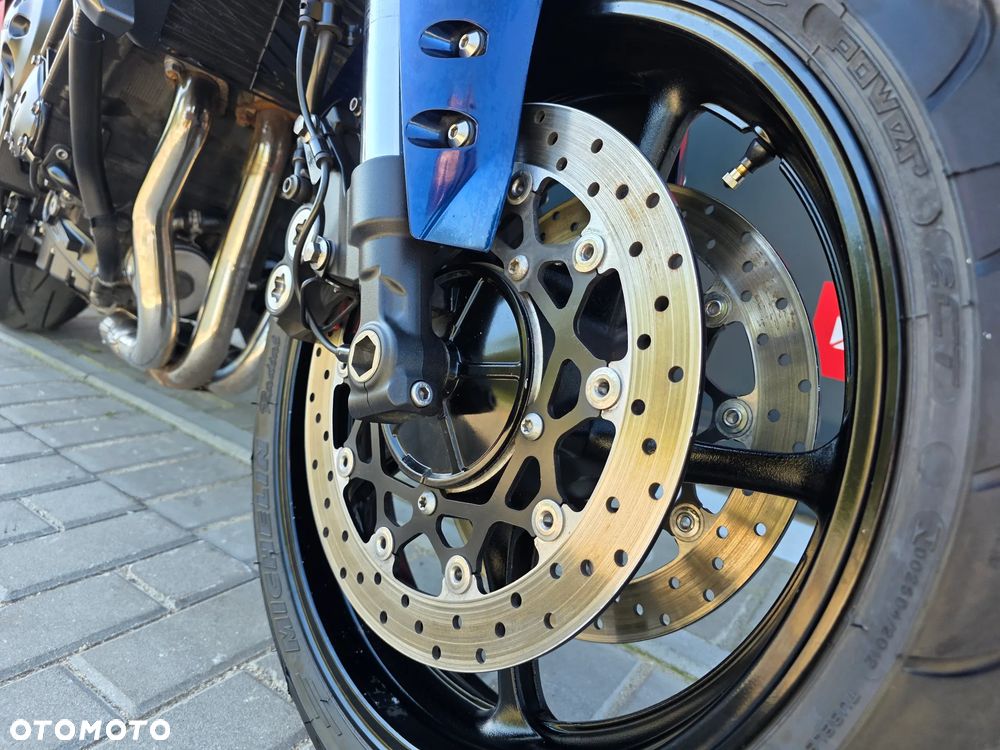 Yamaha FZ - 33