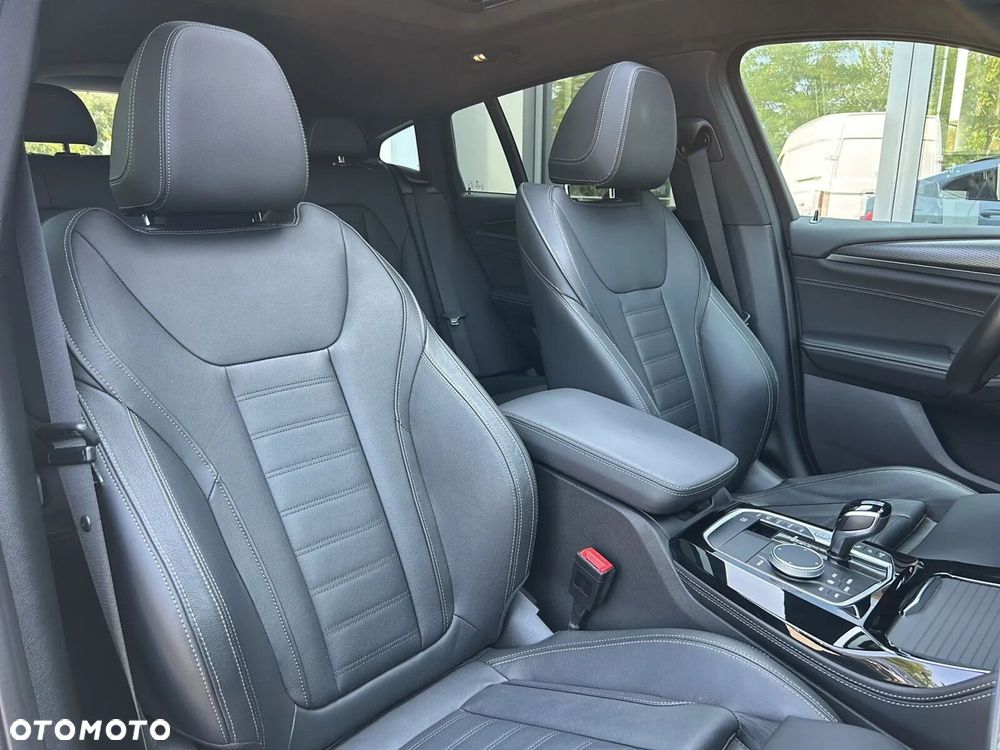 BMW X4 - 18