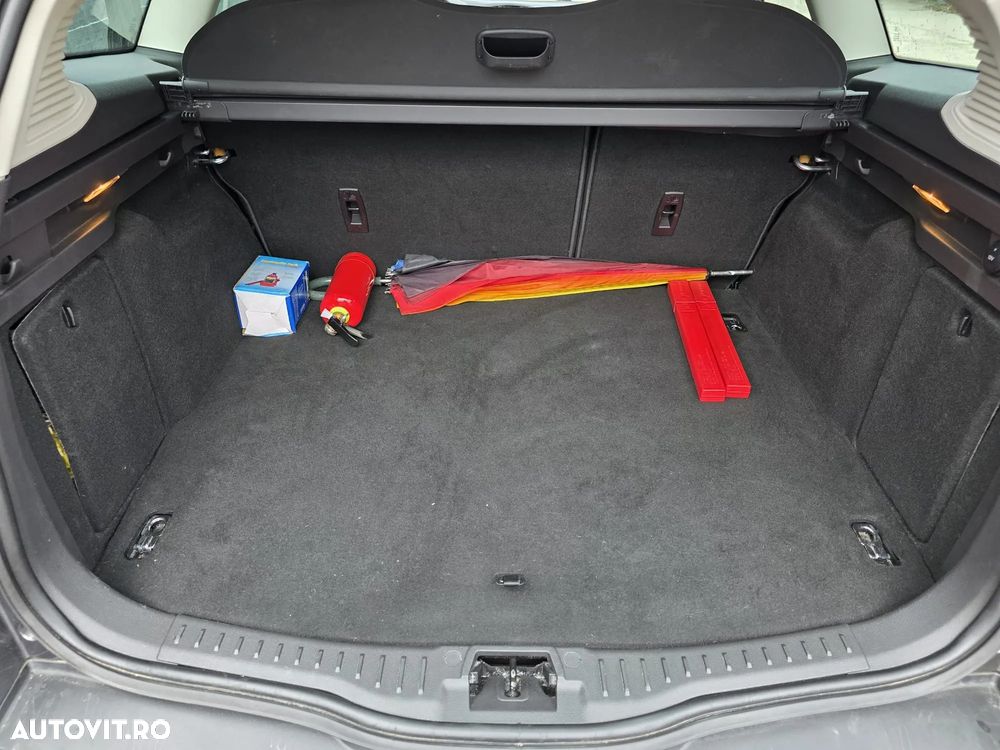 Ford Focus 1.5 TDCi DPF Start-Stopp-System Titanium - 12