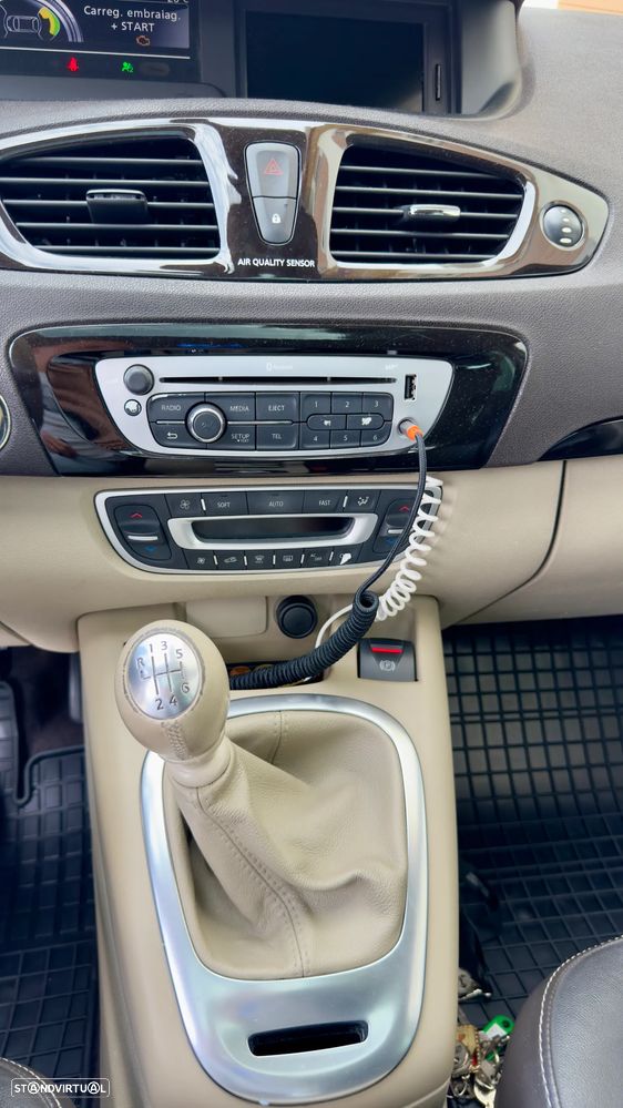 Renault Grand Scénic dCi 130 FAP Start & Stop Bose Edition - 18