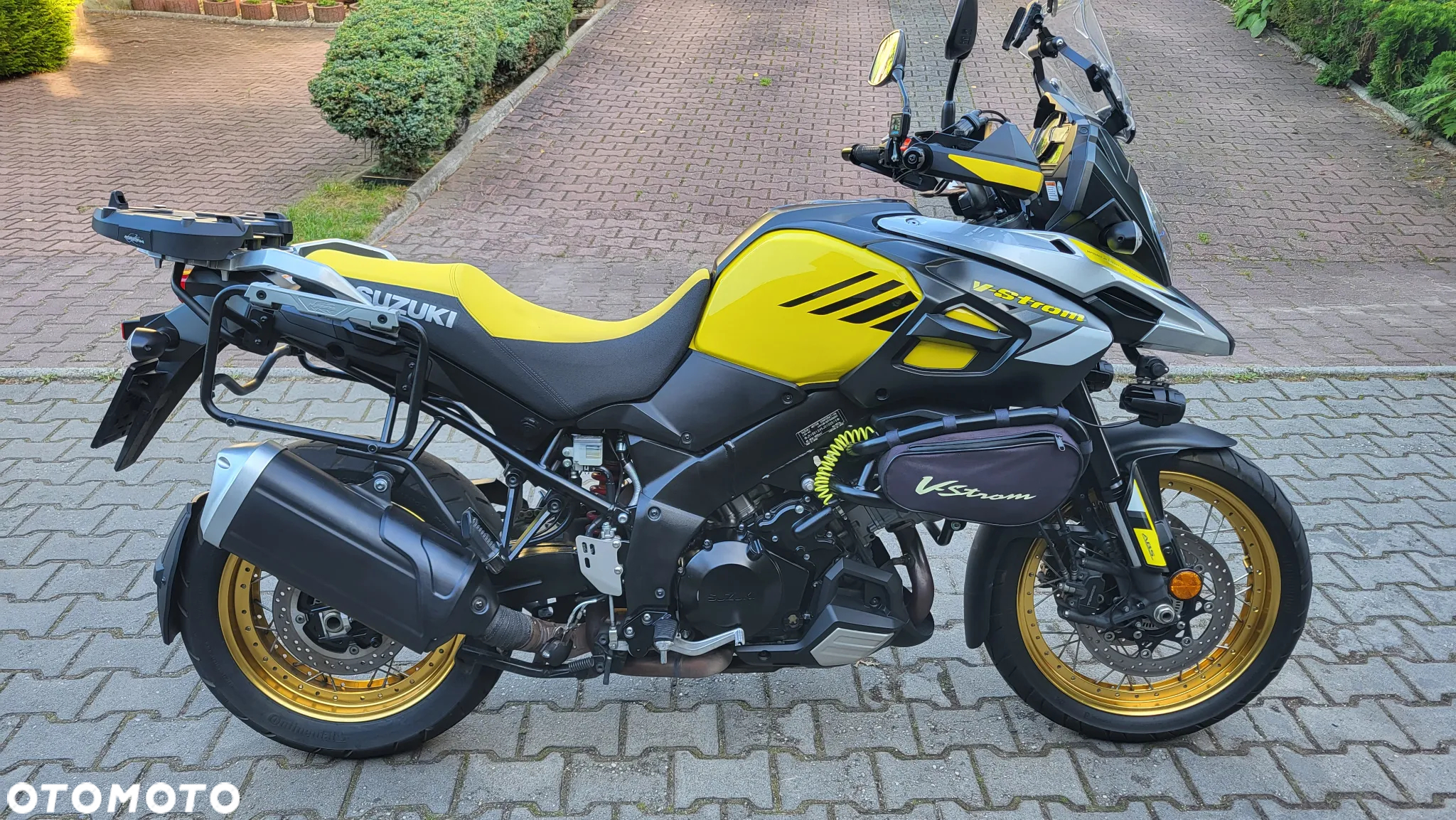 Suzuki V-STROM