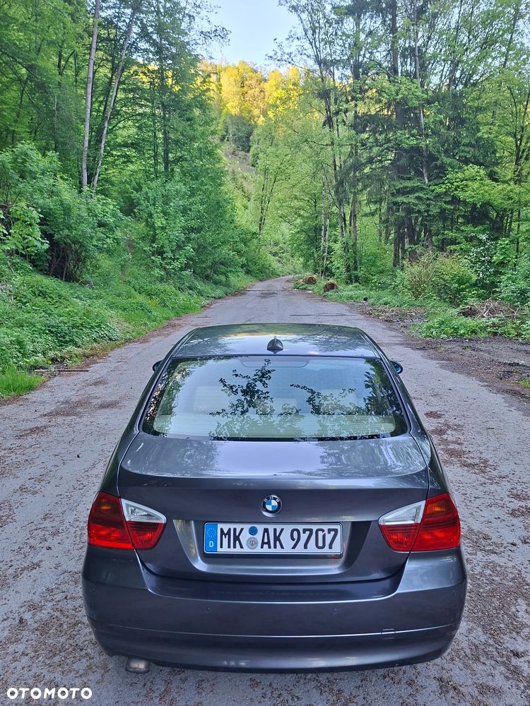 BMW Seria 3 320d - 9