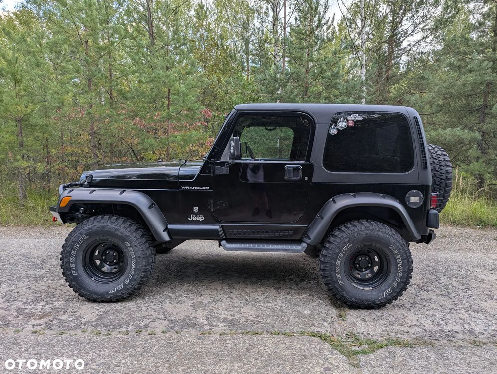 Jeep Wrangler - 2