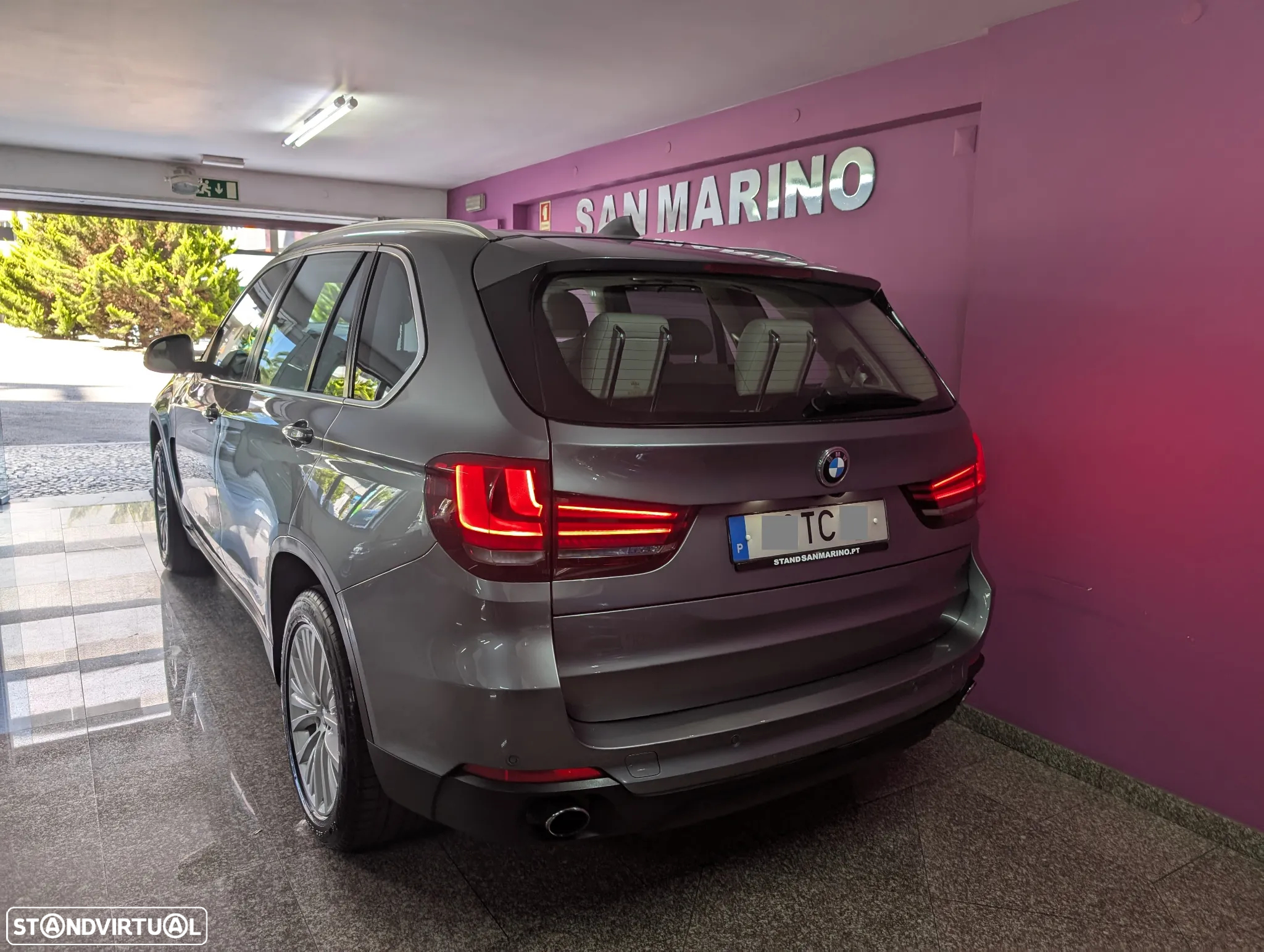 BMW X5 25 d sDrive Comfort 7L - 3