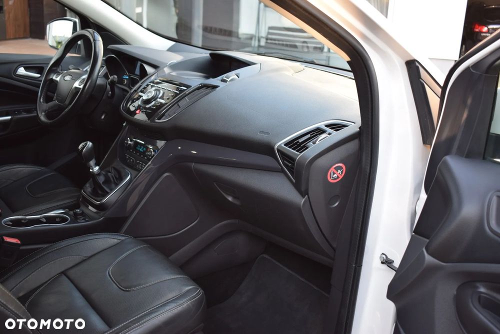 Ford Kuga 2.0 TDCi 4x4 Titanium - 11
