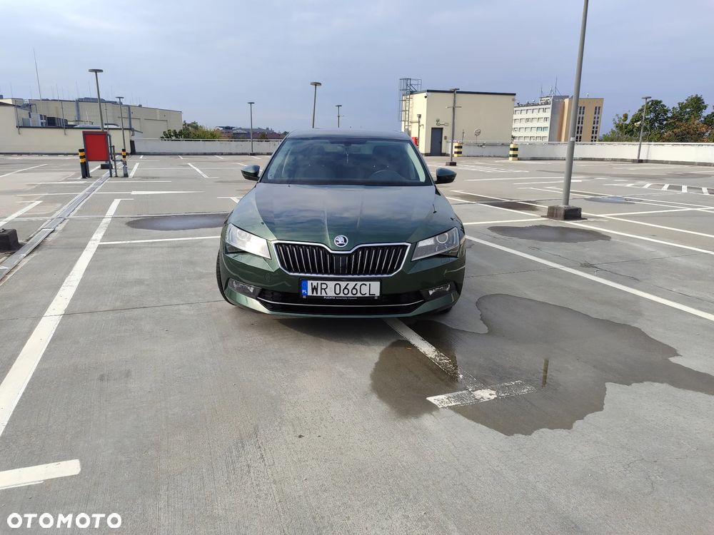 Skoda Superb 2.0 TDI Style DSG - 2
