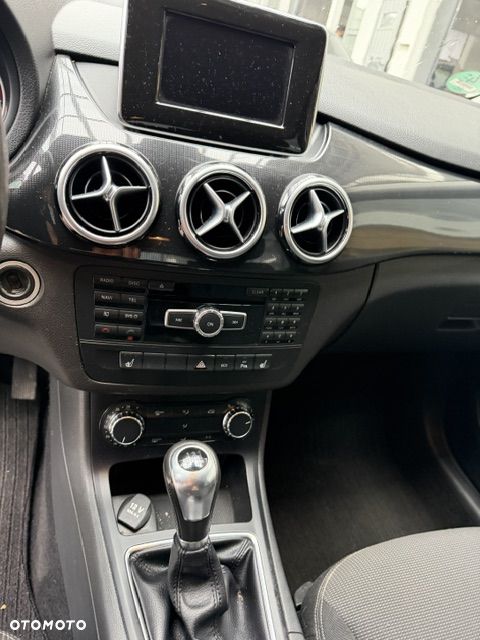 Mercedes-Benz Klasa B 180 CDI (BlueEFFICIENCY) - 13