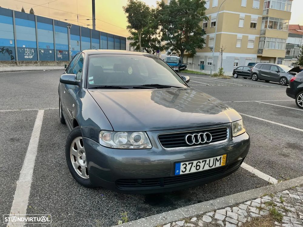 Audi A3 1.6 Attraction - 1