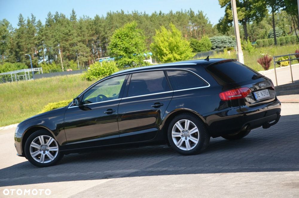 Audi A4 Avant - 9