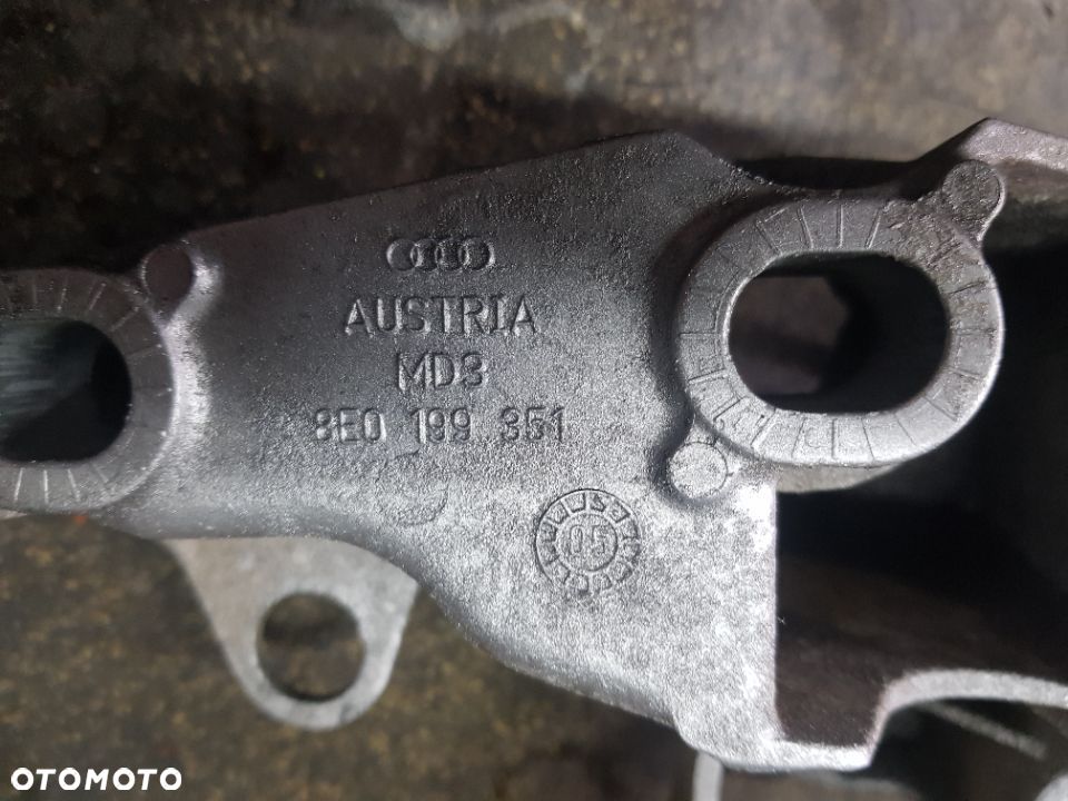 AUDI A4 B6 B7 EXEO Łapa podpora Mocowanie Stabilizatora Poduszki Silnika 8E0199351 8E0199352 WYSYŁKA !!! - 4