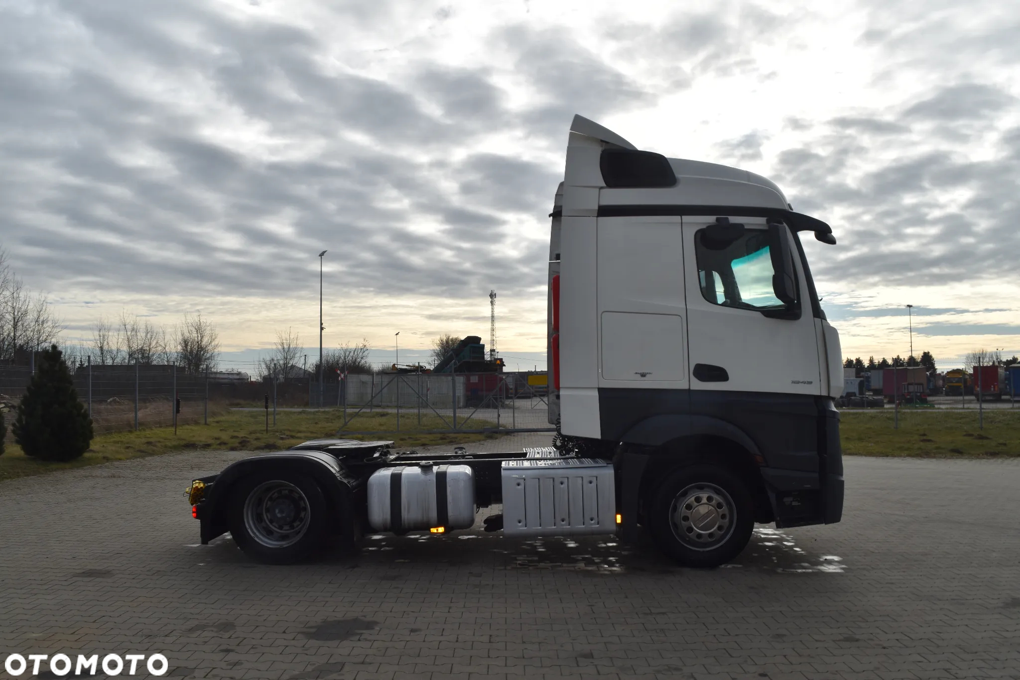 Mercedes-Benz Actros 1845 - 8
