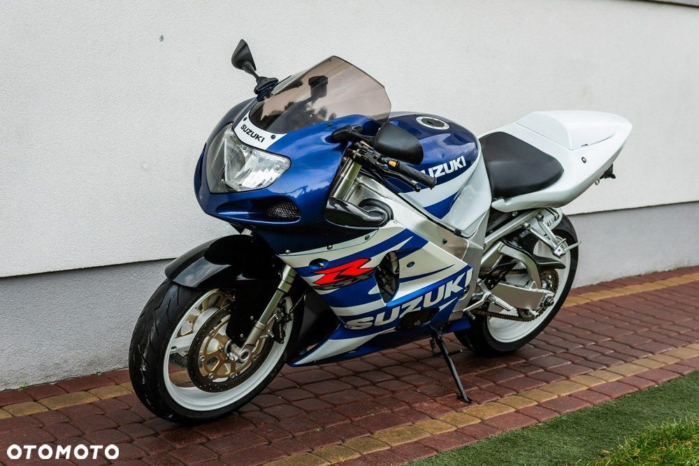 Suzuki GSX-R - 6