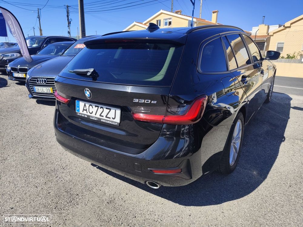 BMW 330 e Touring Auto - 35