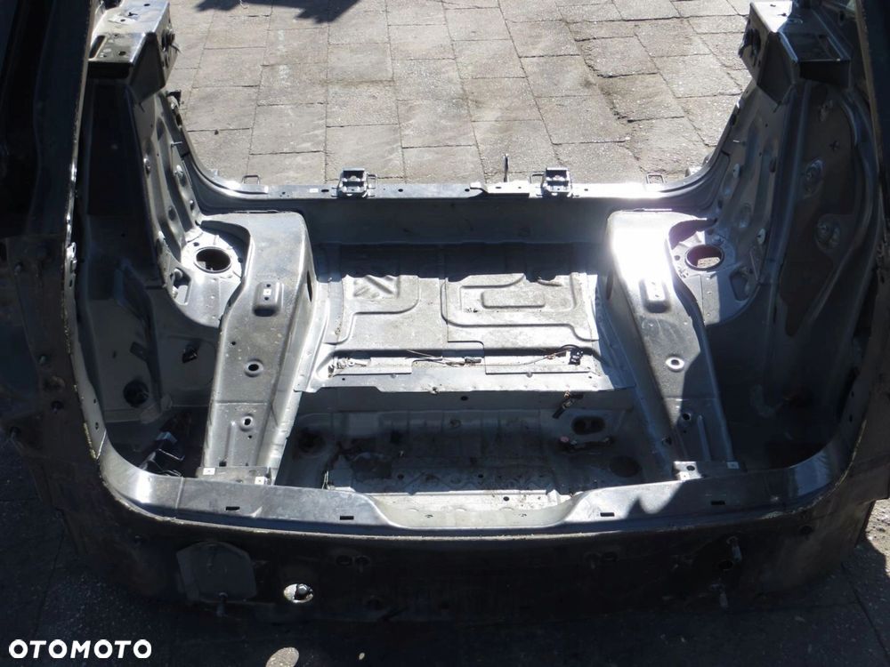 BMW X3 II F25 LIFT WANNA PAS TYLNY BLOTNIK 475 14- - 2
