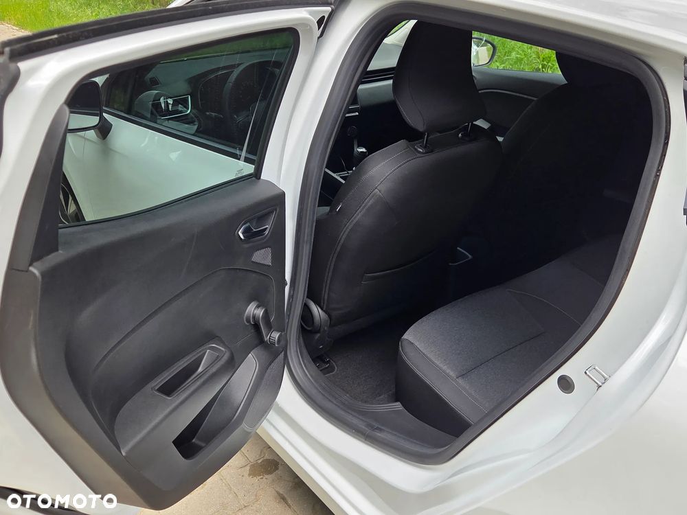 Renault Clio - 16