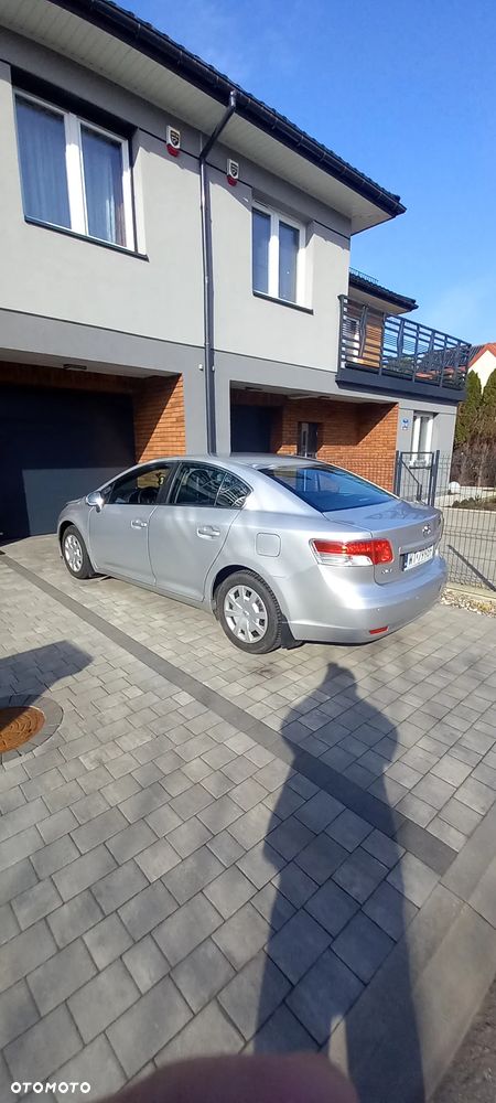Toyota Avensis 1.8 Luna - 8