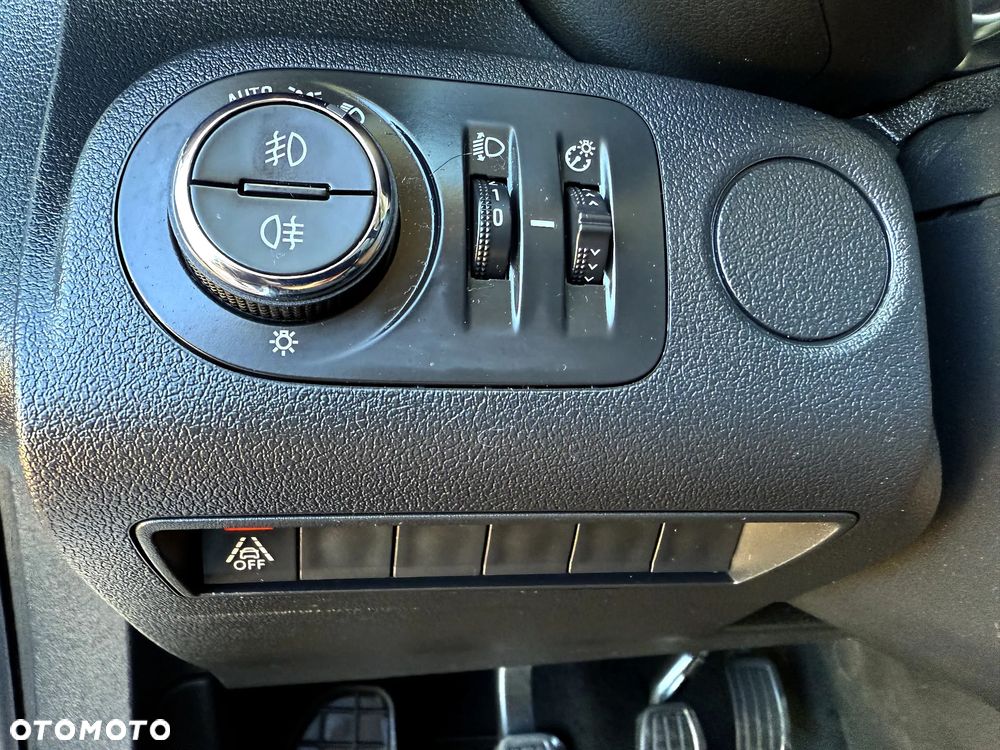Opel Combo - 20