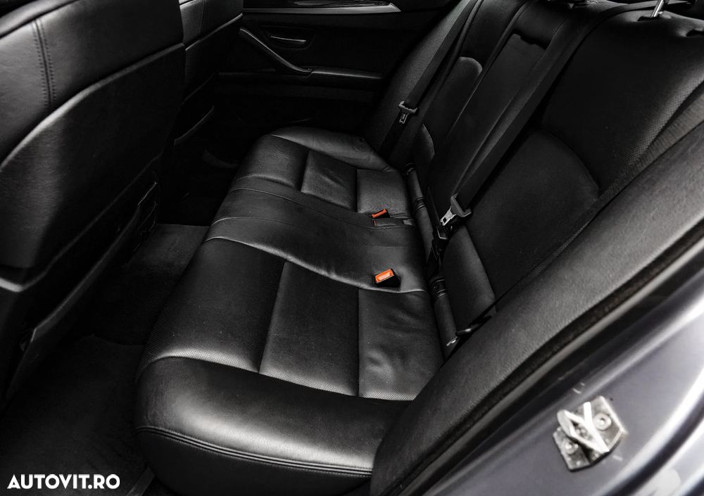 BMW Seria 5 535d xDrive AT - 16