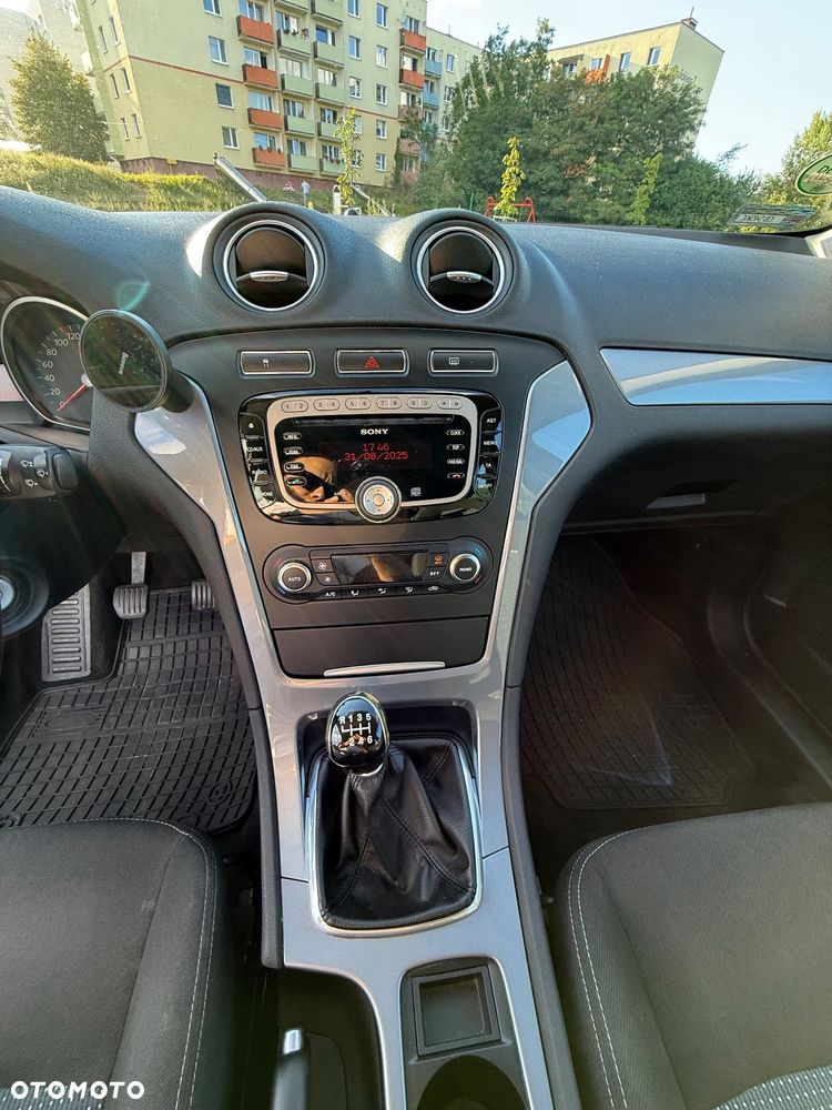 Ford Mondeo 2.0 TDCI Champions Edition - 10