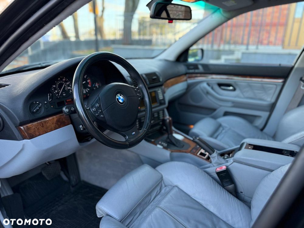 BMW Seria 5 - 16