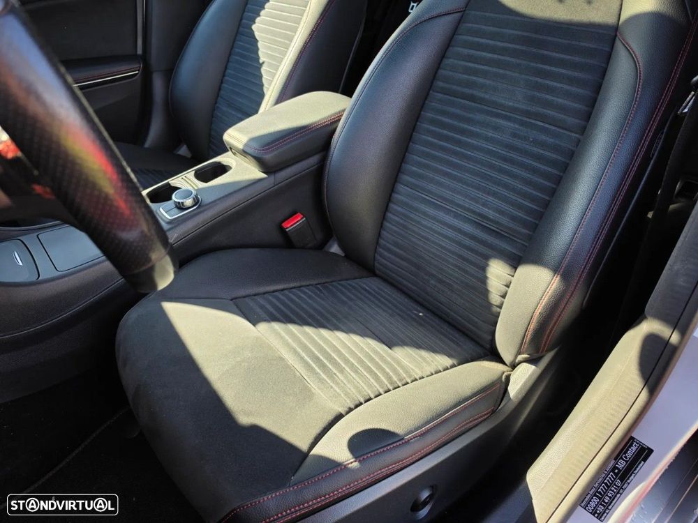 Mercedes-Benz CLA 220 - 11